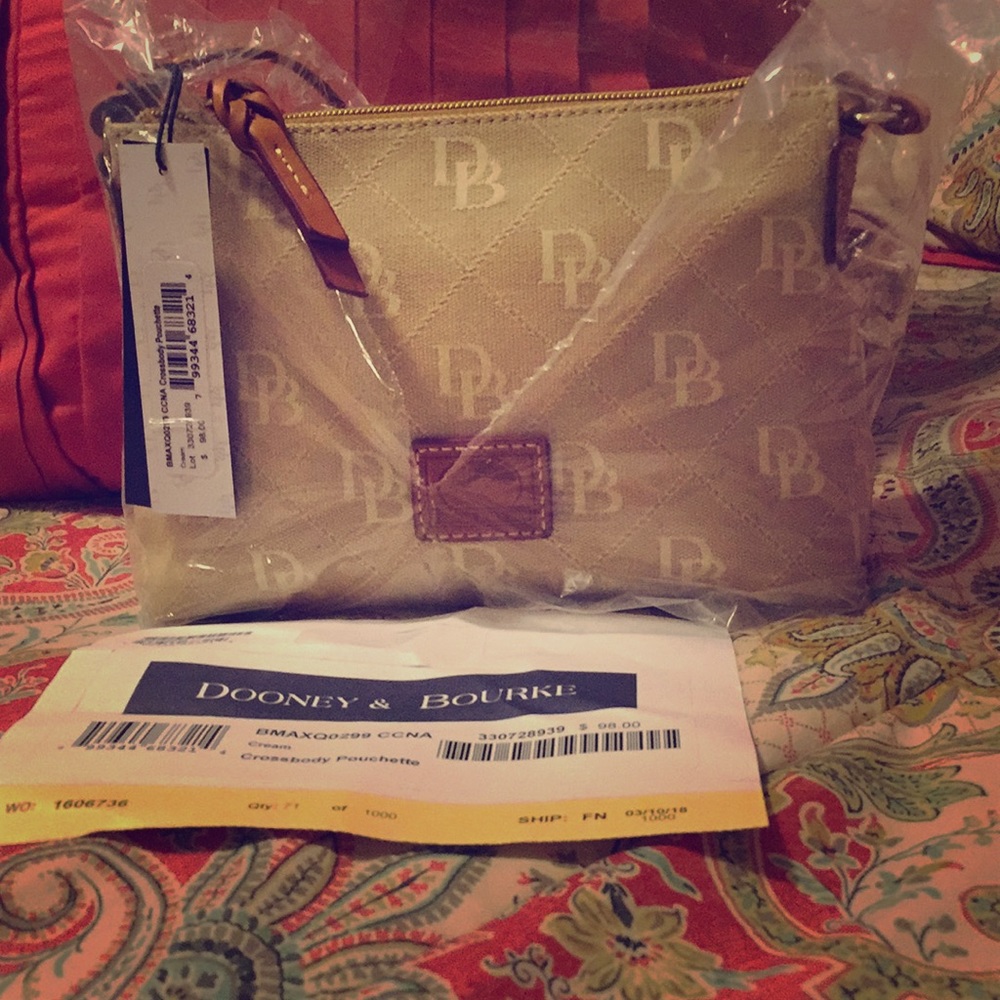 Dooney  and Bourke cross body